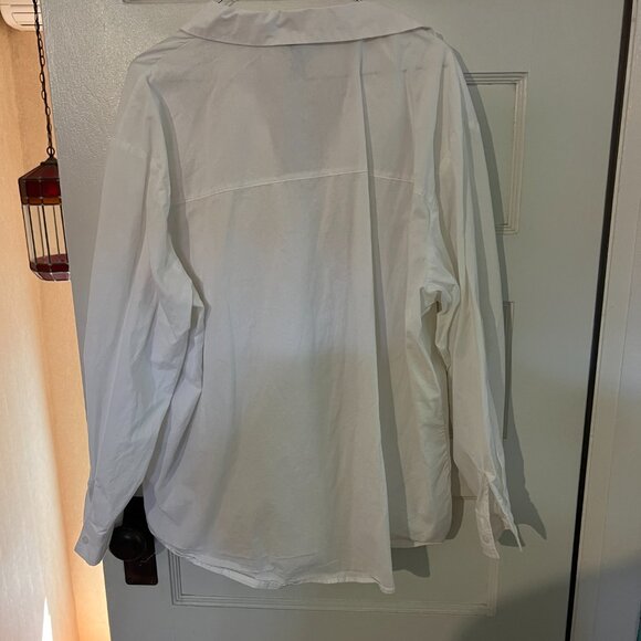 H&M Divided White Blouse - Picture 6 of 6